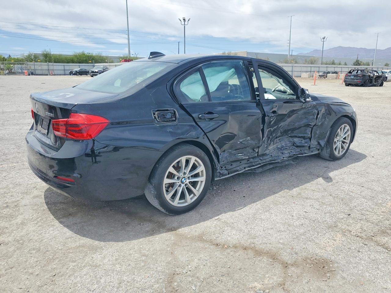 2018 BMW 320 I - zdjęcie 3