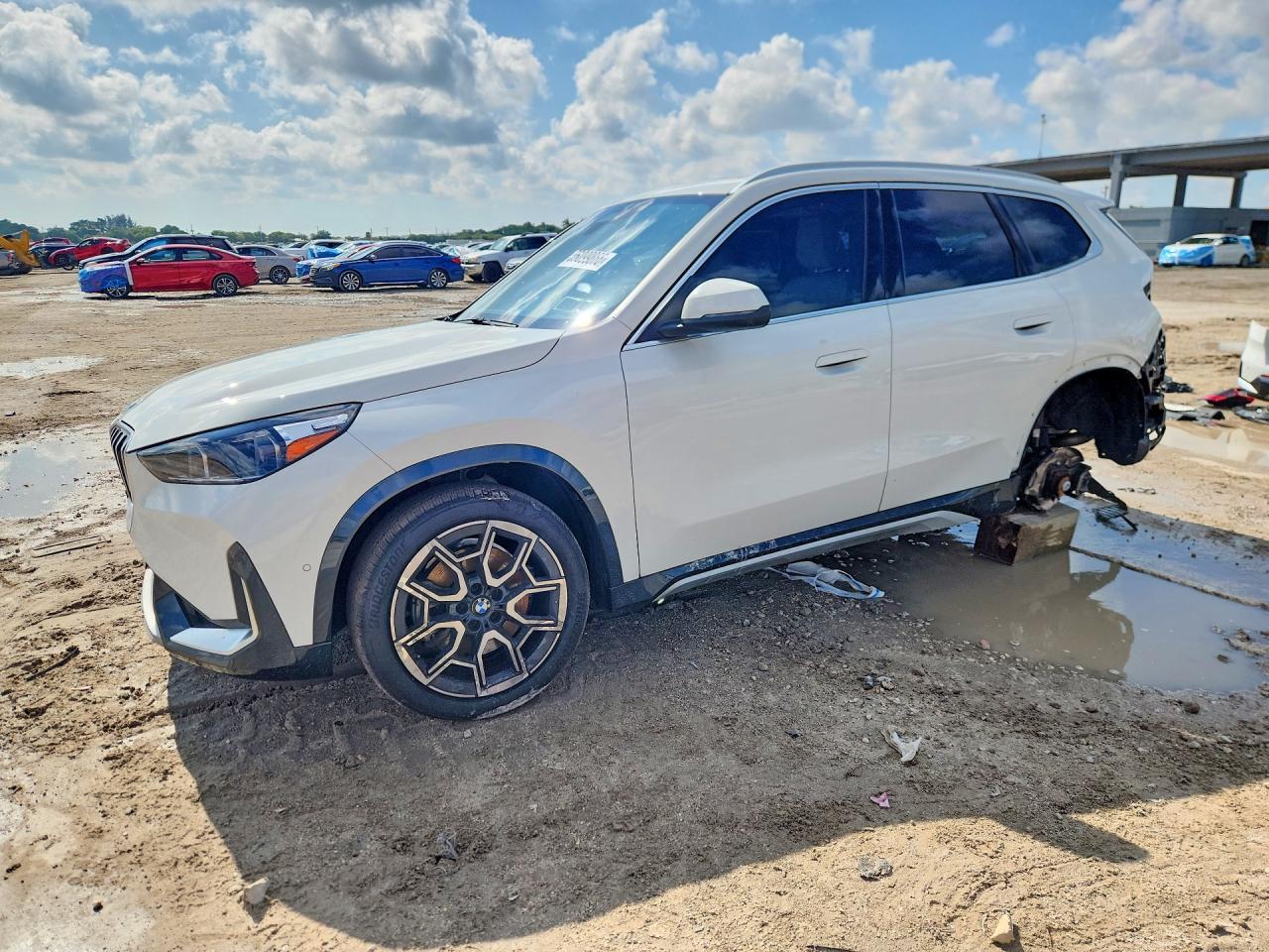 2025 BMW X1 xDrive28I - zdjęcie główne