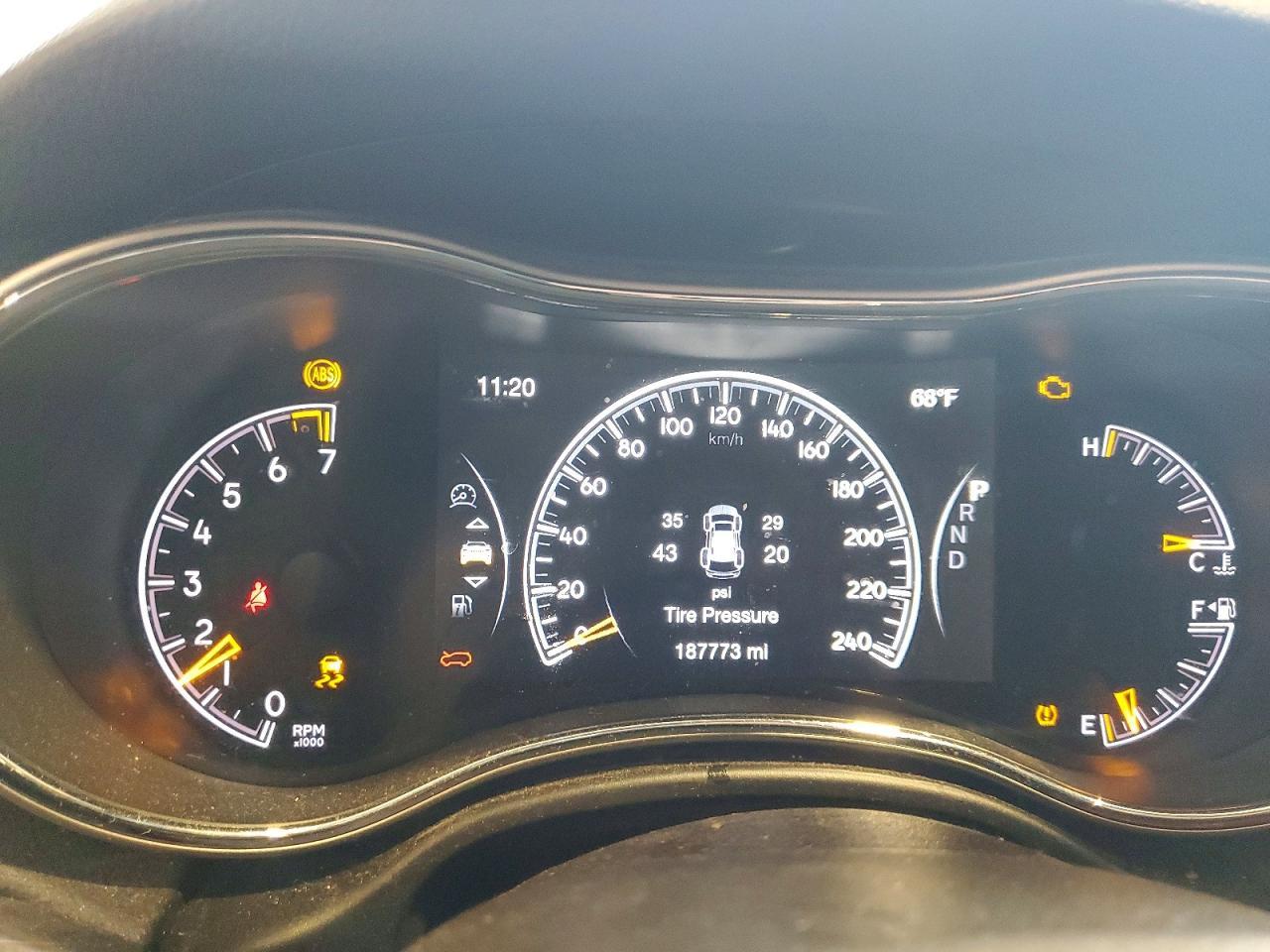 2019 Jeep Grand Cherokee Laredo - zdjęcie 9