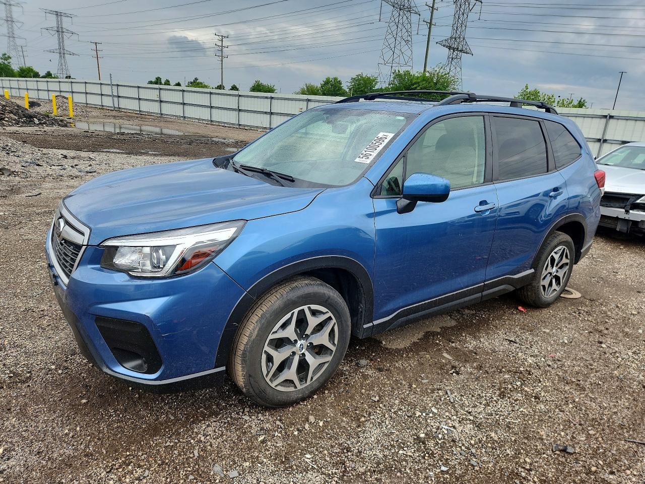 2020 Subaru Forester Premium - zdjęcie główne