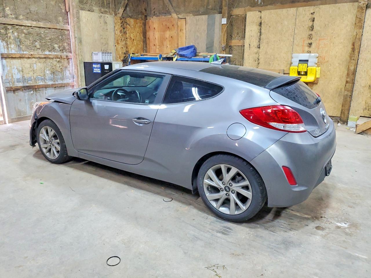 2016 Hyundai Veloster Base - zdjęcie 2