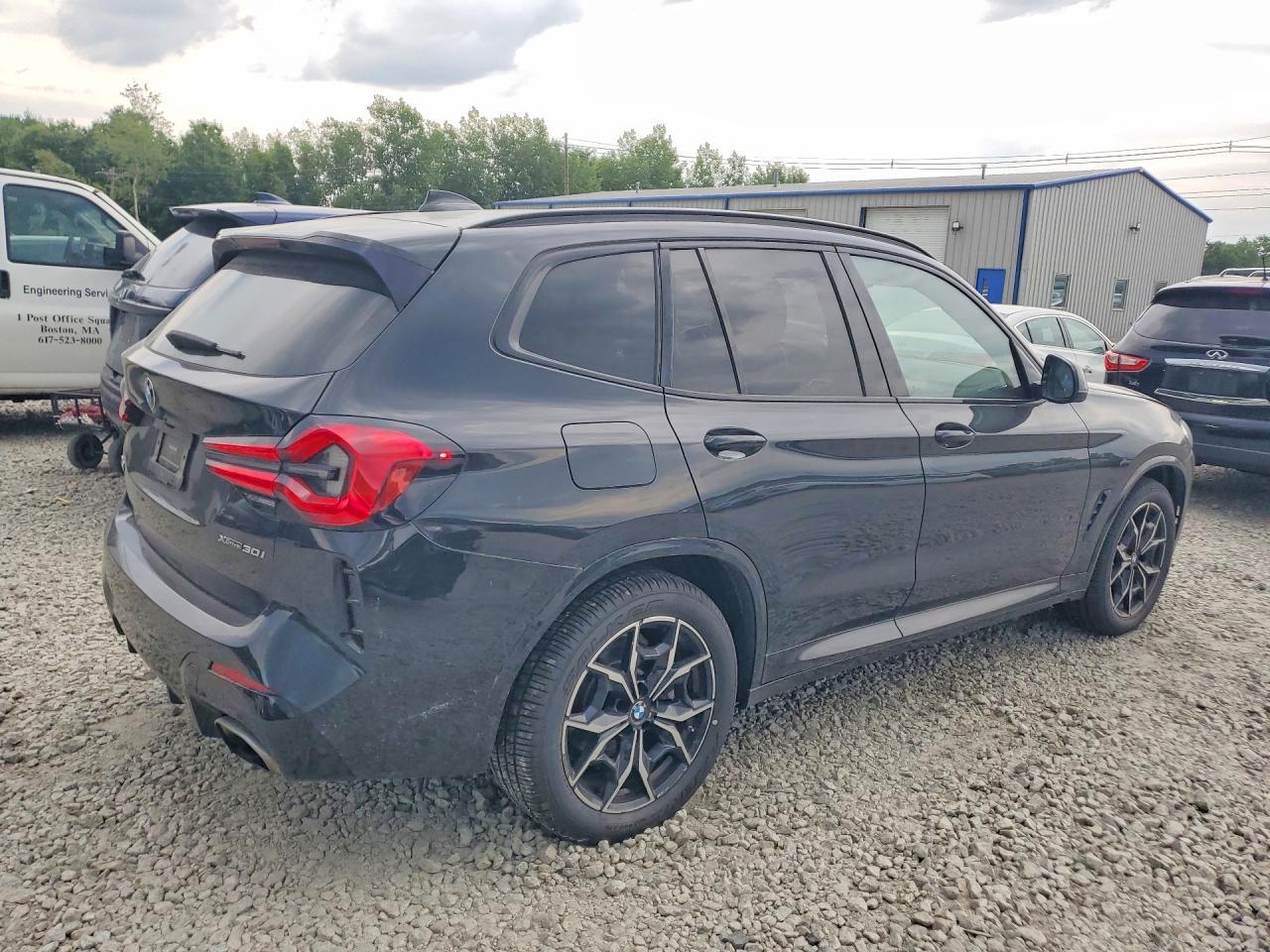 2022 BMW X3 xDrive30I - zdjęcie 3