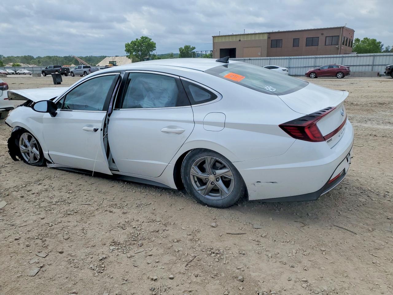 2021 Hyundai Sonata Se - zdjęcie 2