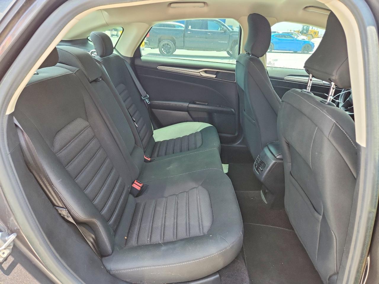 2017 Ford Fusion - zdjęcie 10
