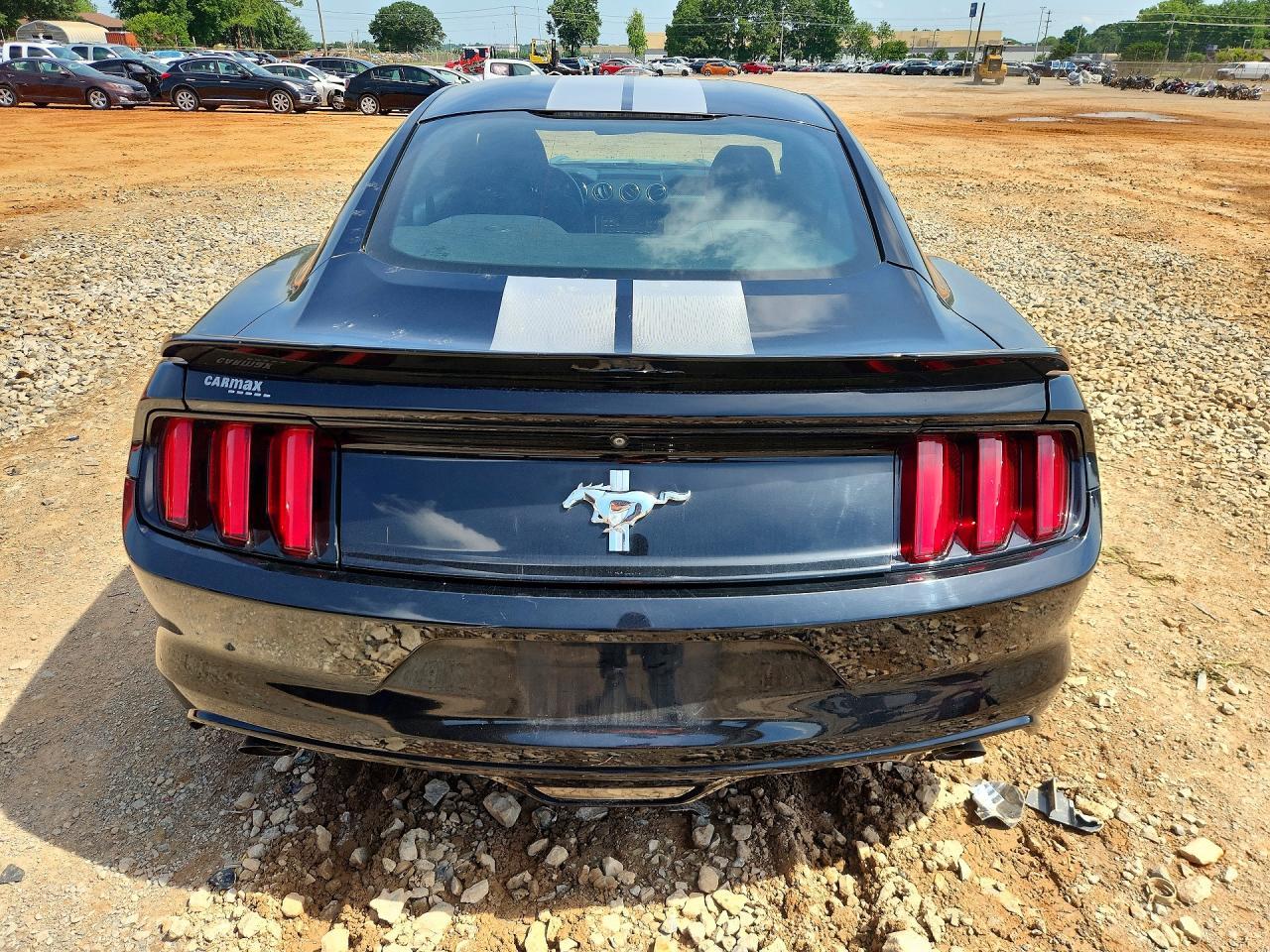 2017 Ford Mustang - zdjęcie 6