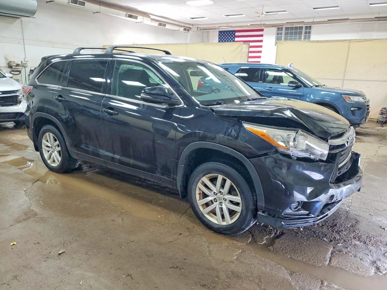 2015 Toyota Highlander Le - zdjęcie 4