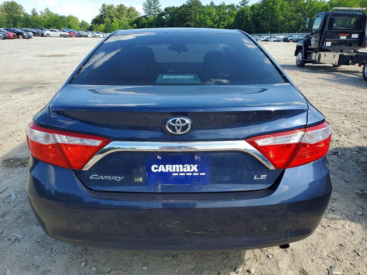 2017 Toyota Camry Le - zdjęcie 6