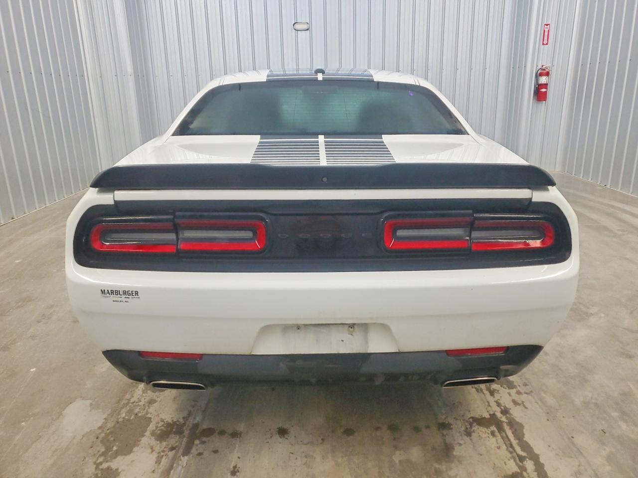 2022 Dodge Challenger Sxt - zdjęcie 6