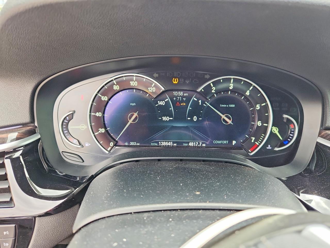 2017 BMW 530 I - zdjęcie 9