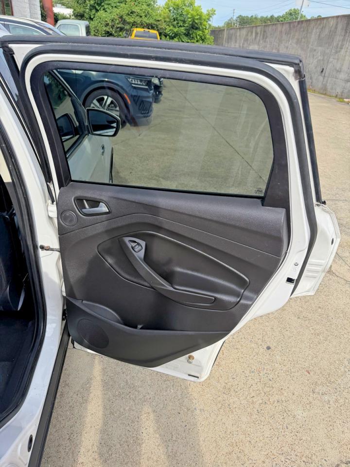 2016 Ford Escape Titanium - zdjęcie 6