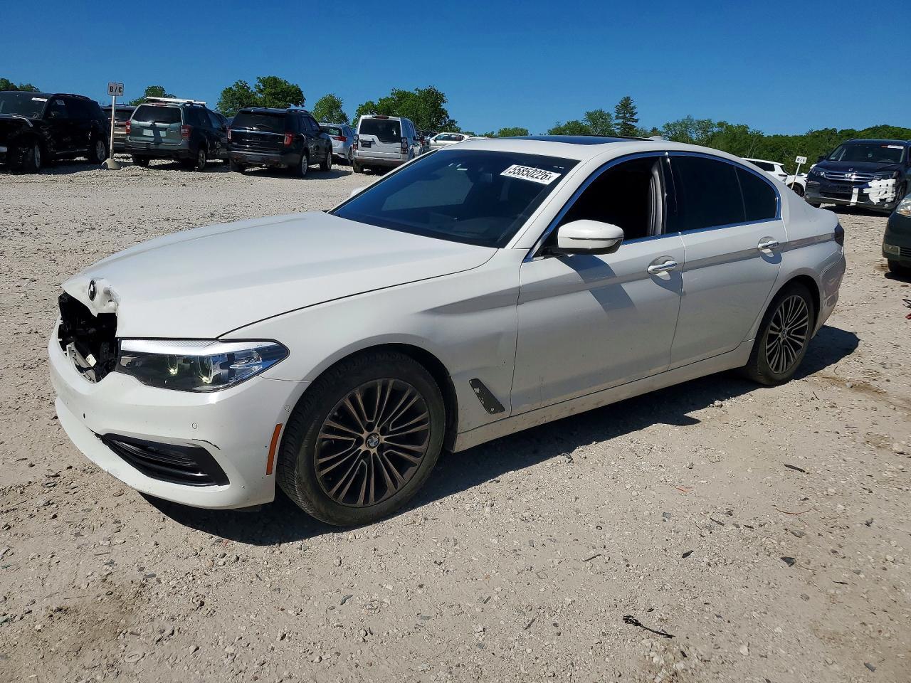 2017 BMW Seria 5 530i - zdjęcie główne