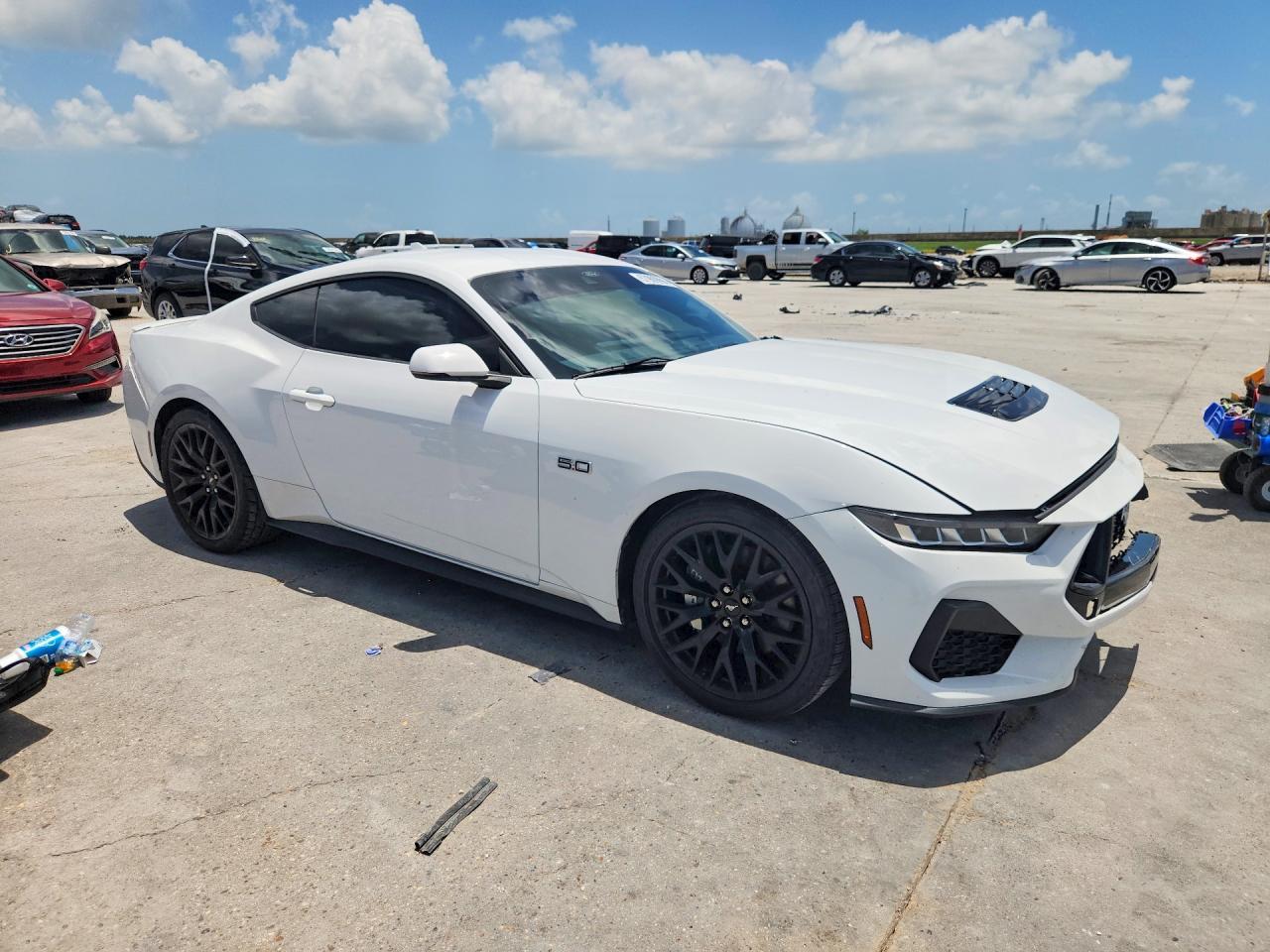 2025 Ford Mustang Gt - zdjęcie 4
