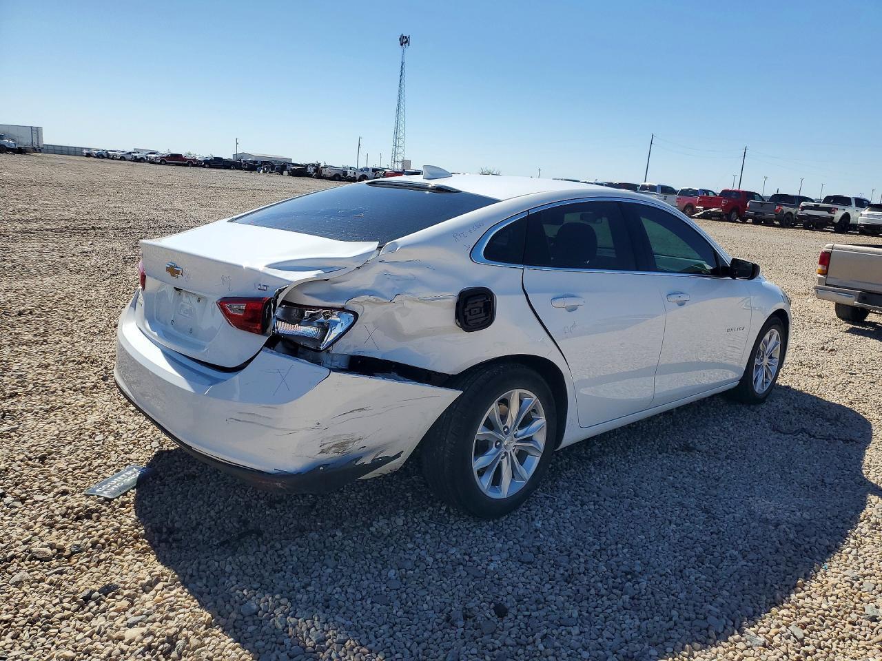 2023 Chevrolet Malibu Lt - zdjęcie 3
