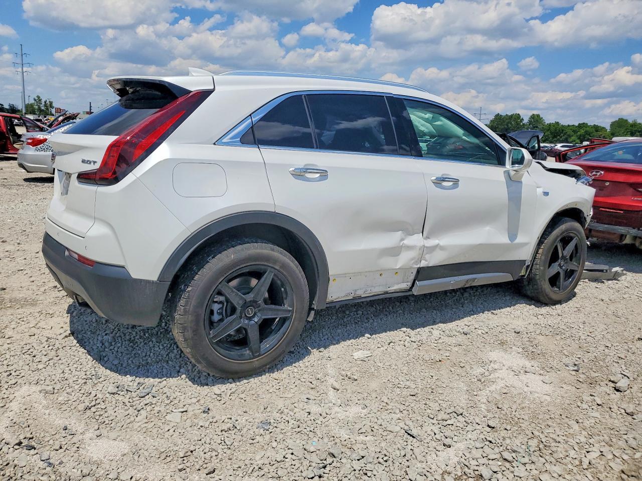 2019 Cadillac Xt4 Premium Luxury - zdjęcie 3