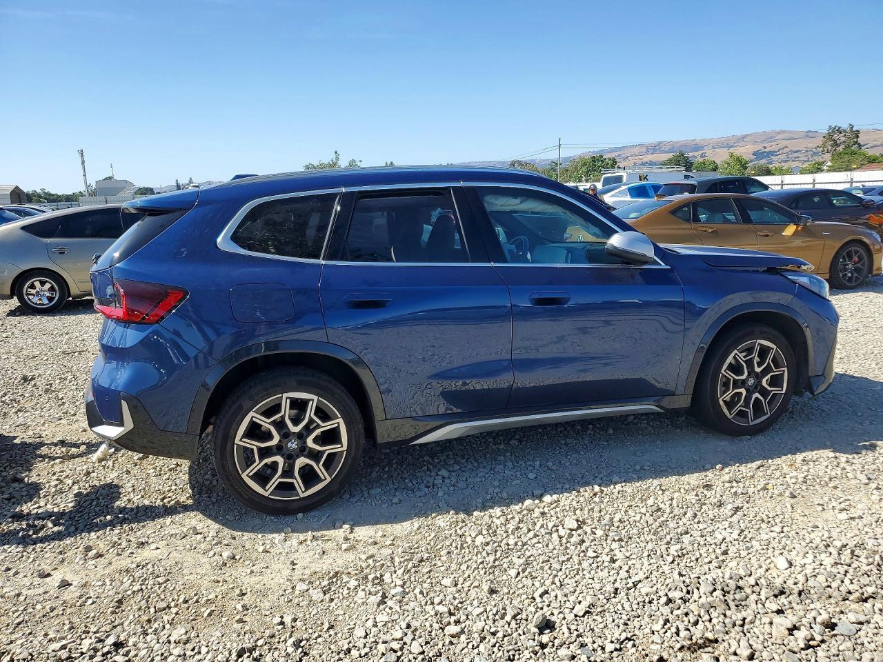 2024 BMW X1 xDrive28I - zdjęcie 3