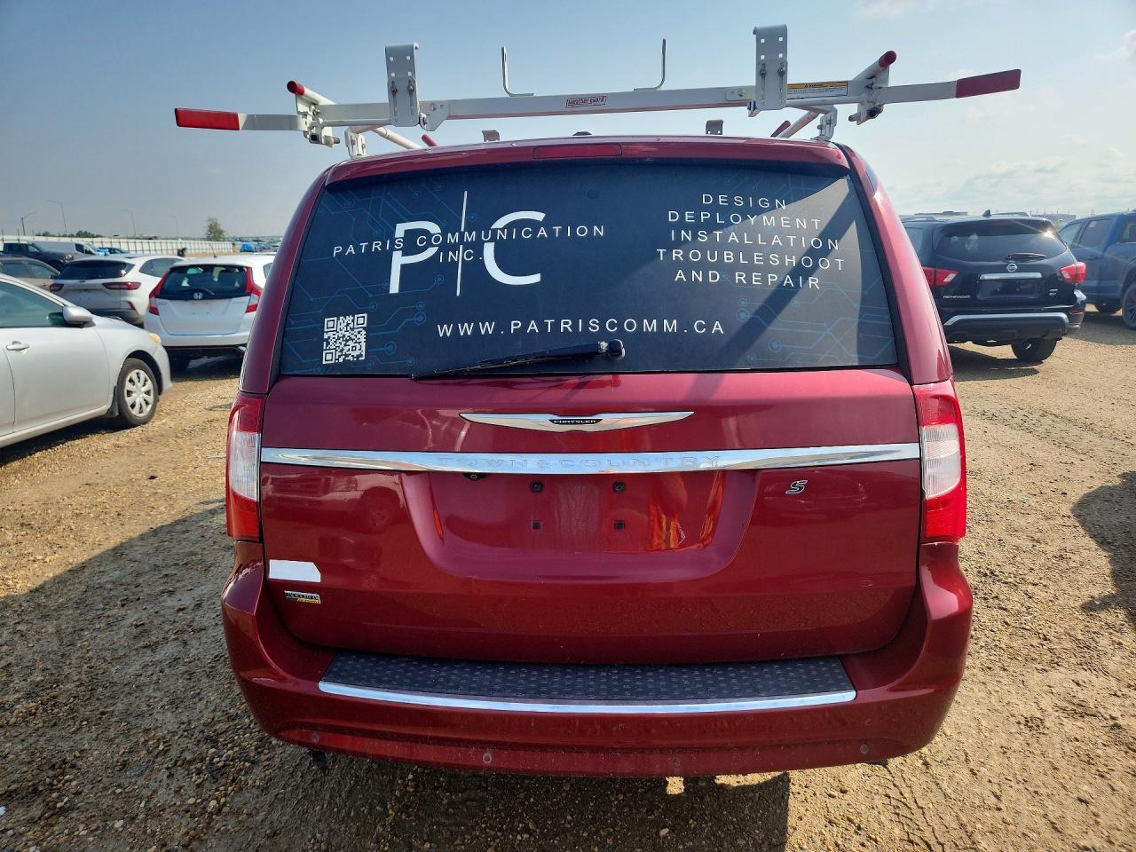 2015 Chrysler Town & Country S - zdjęcie 6