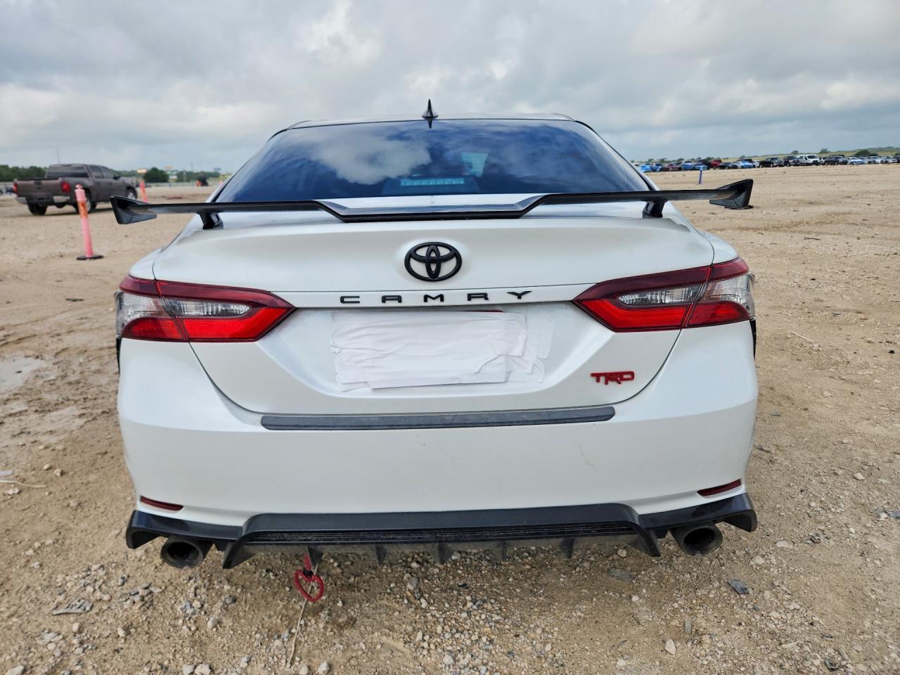 2022 Toyota Camry Trd - zdjęcie 6