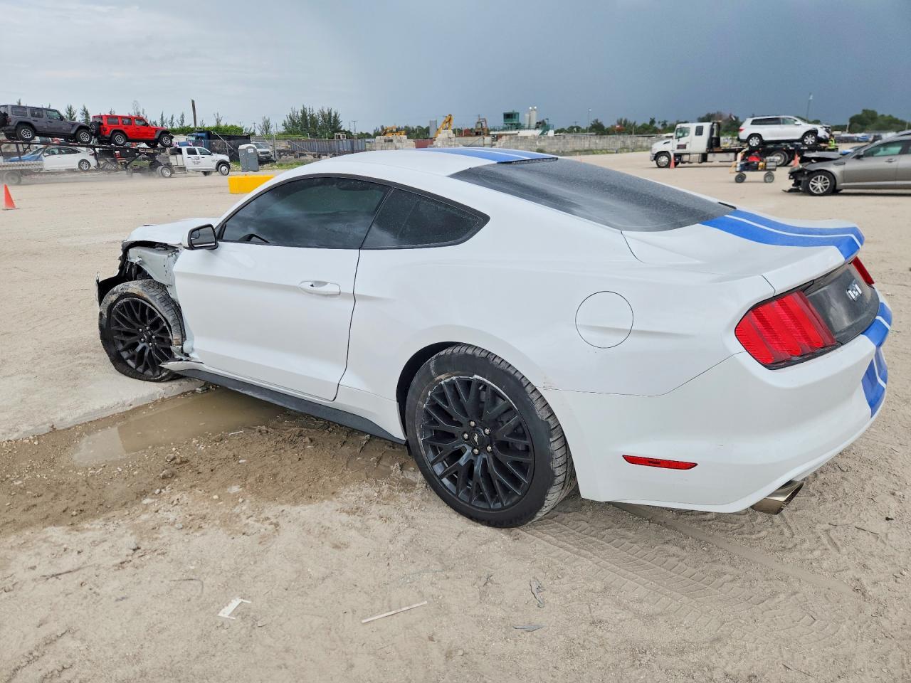 2017 Ford Mustang Gt - zdjęcie 2