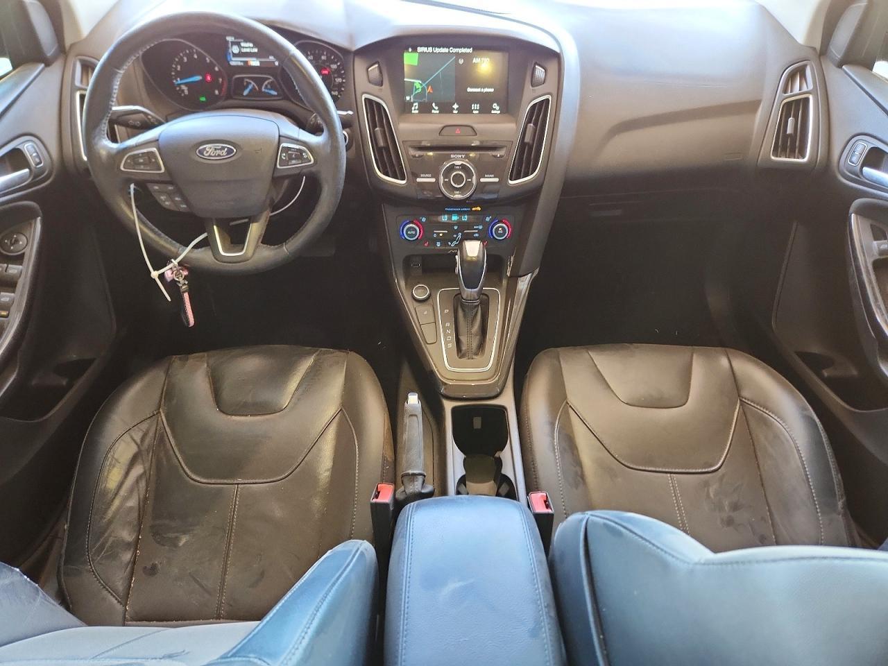 2017 Ford Focus Titanium - zdjęcie 8