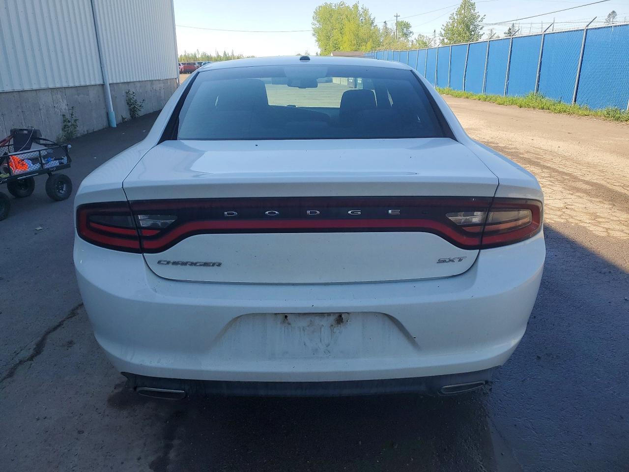 2015 Dodge Charger Sxt - zdjęcie 6