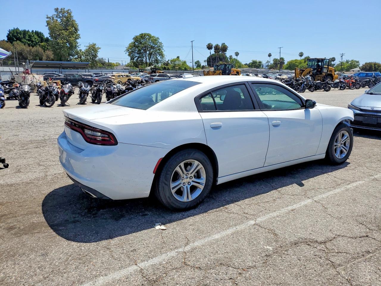 2023 Dodge Charger Sxt - zdjęcie 3