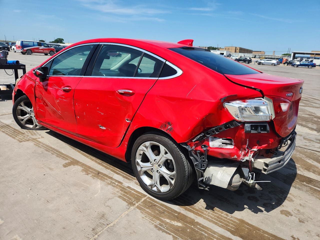 2017 Chevrolet Cruze Premier - zdjęcie 2