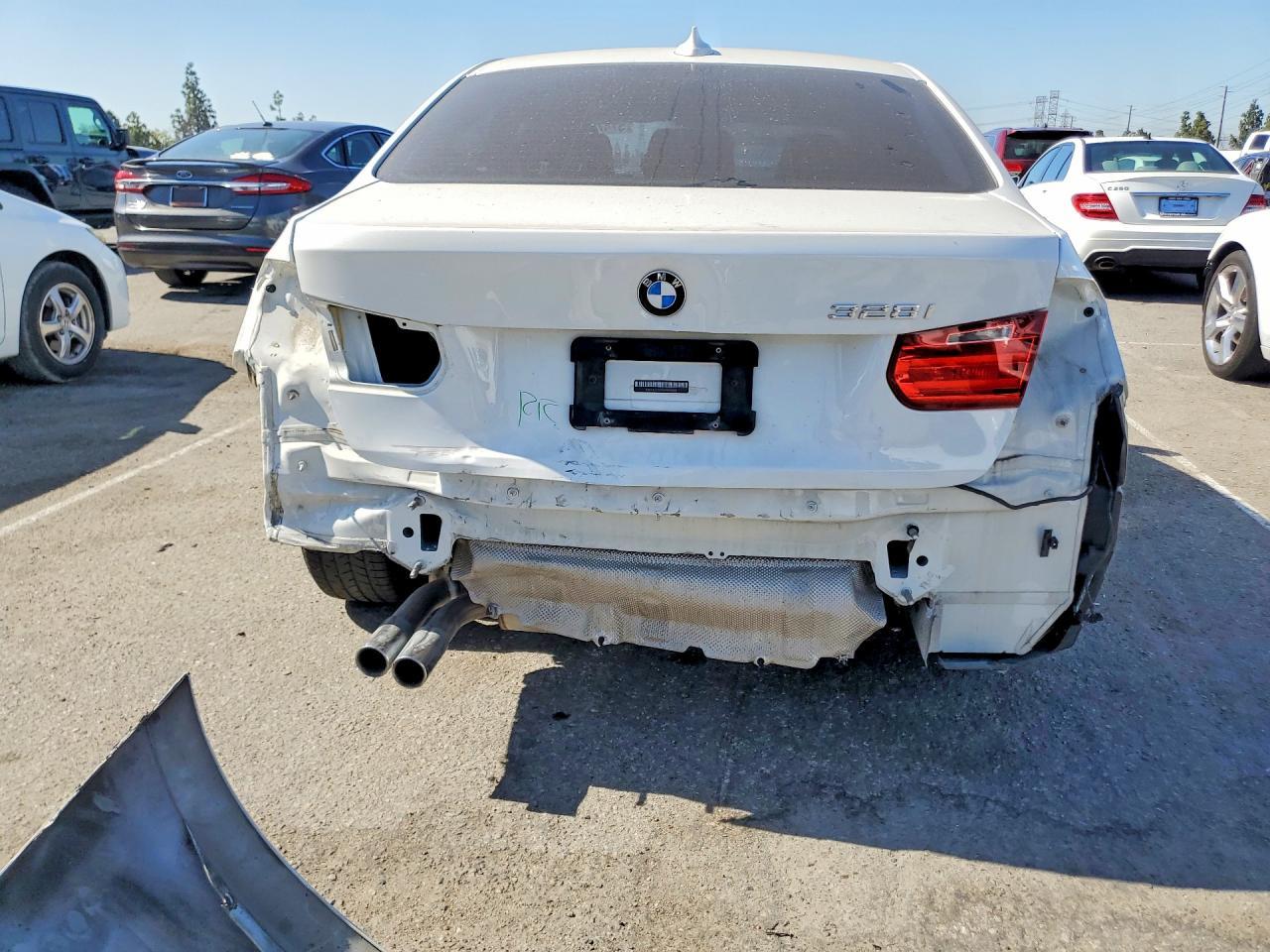 2013 BMW 328 I - zdjęcie 6