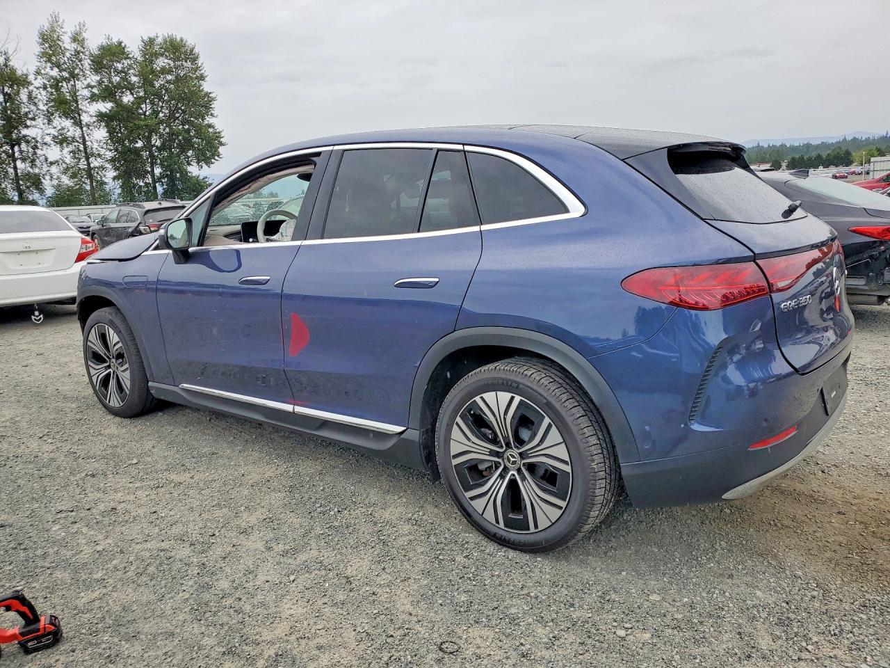 2023 Mercedes-Benz Eqe Suv 350 4Matic - zdjęcie 2