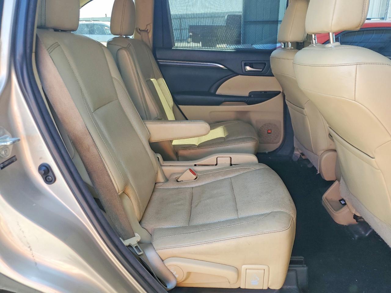 2014 Toyota Highlander Limited Platinum - zdjęcie 11