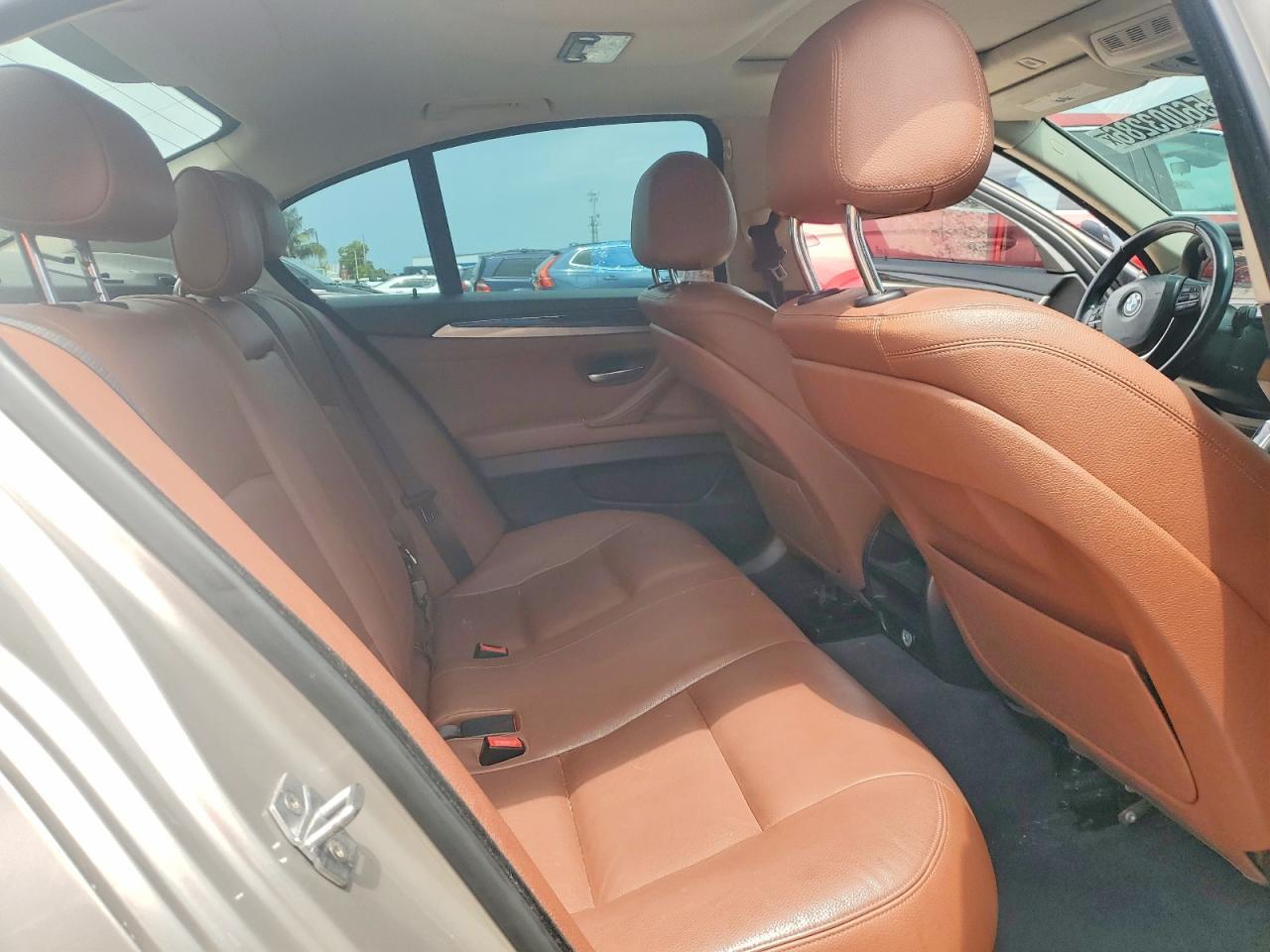 2015 BMW 528 I - zdjęcie 10