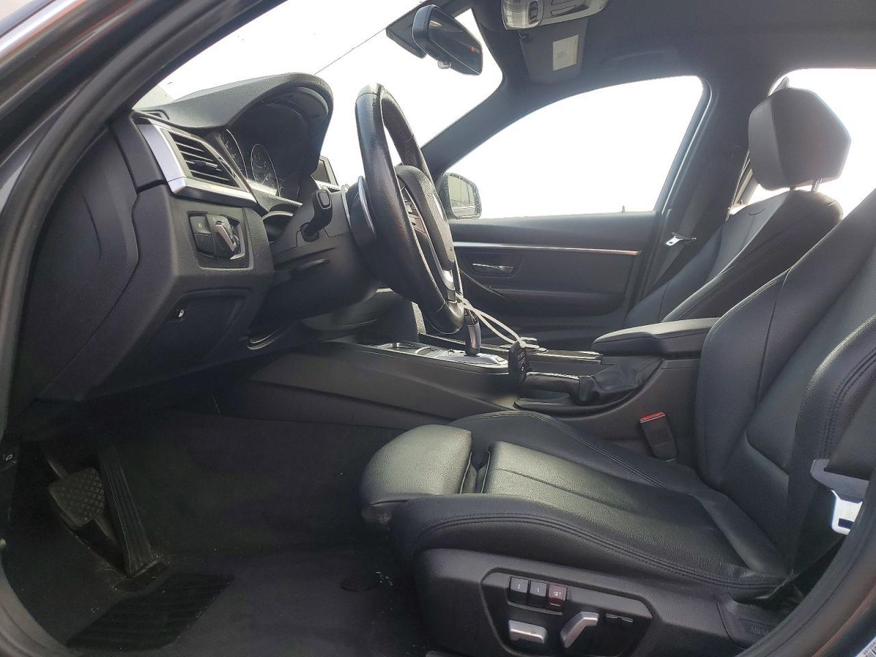 2017 BMW 330E - zdjęcie 7