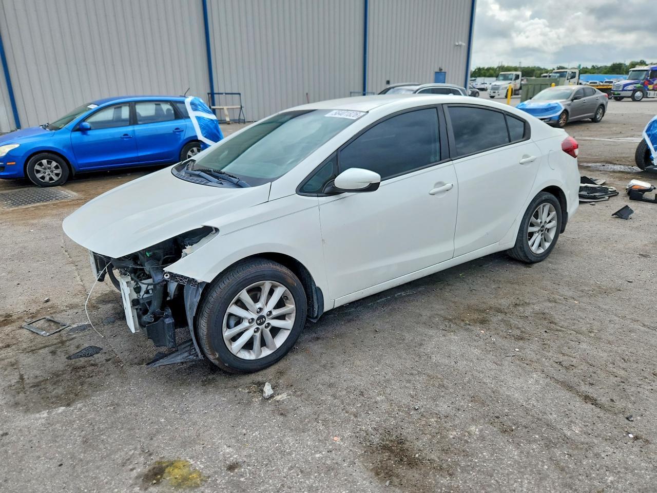 2017 Kia Forte S - zdjęcie główne
