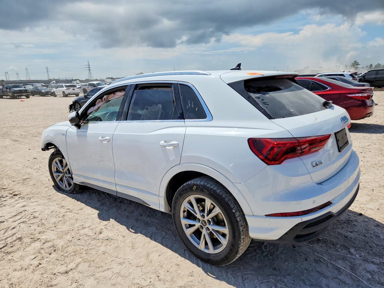 2023 Audi Q3 Premium S Line 45 - zdjęcie 2