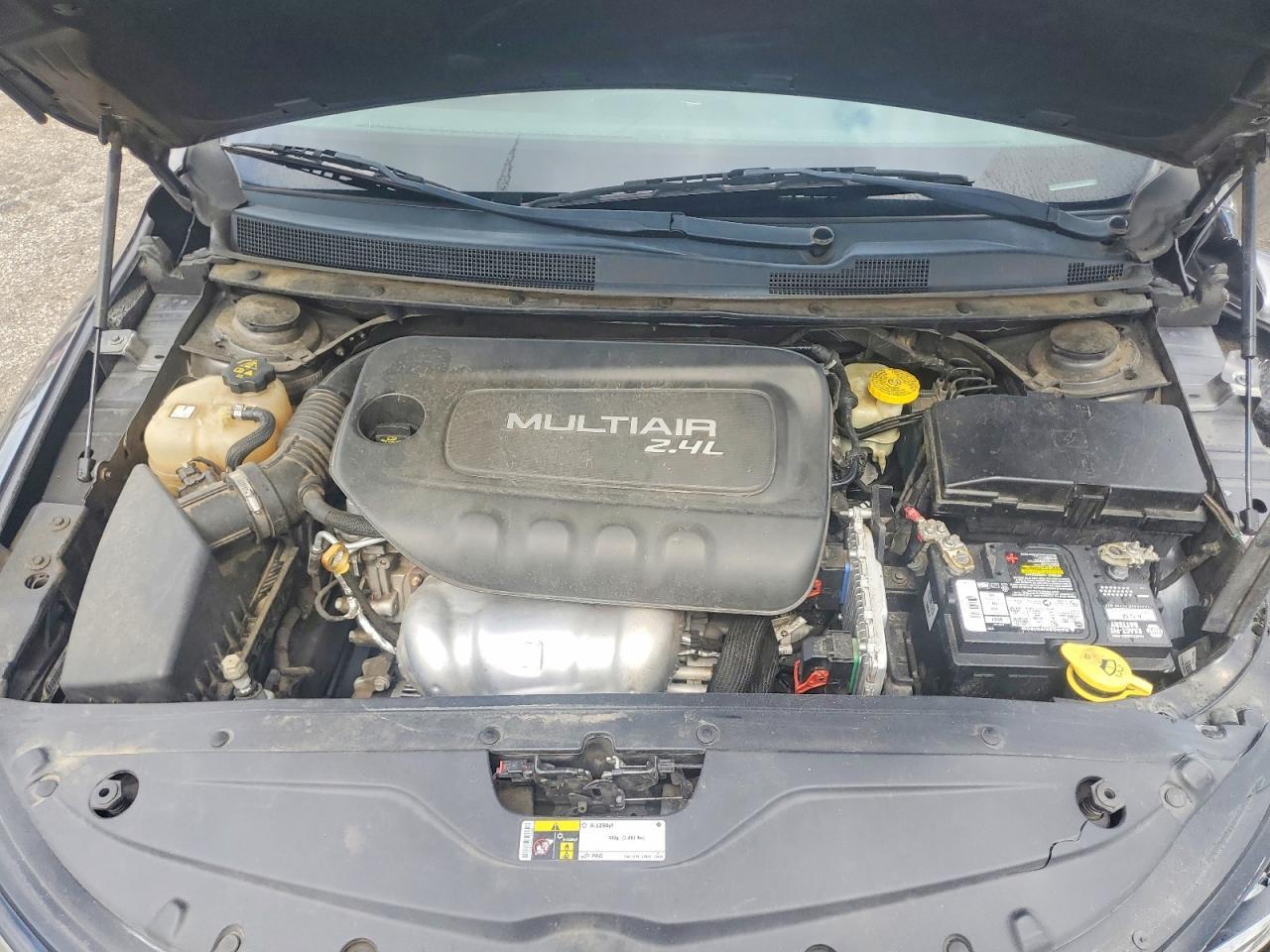 2015 Chrysler 200 S - zdjęcie 11