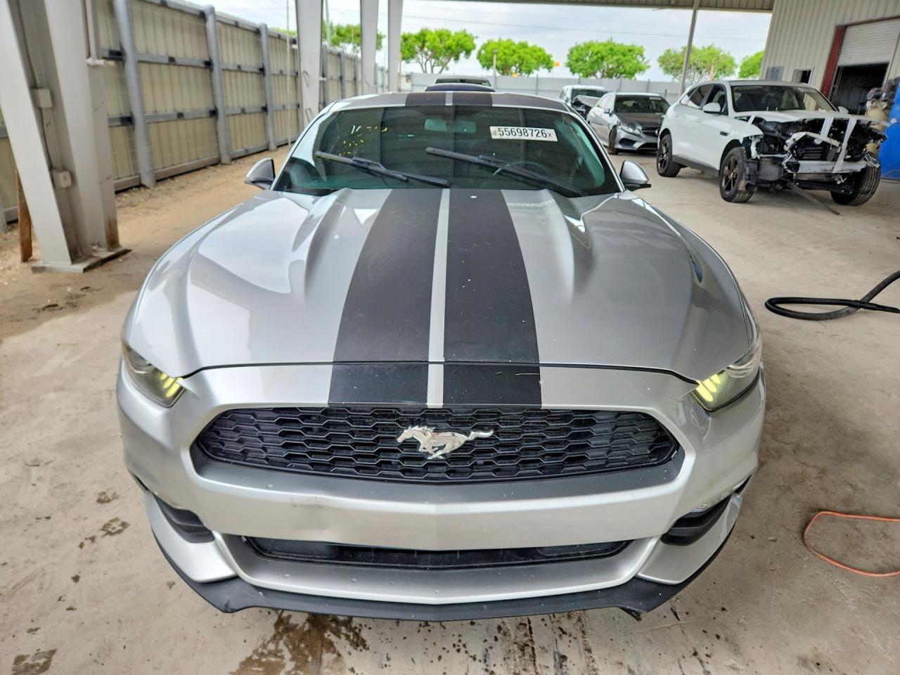 2017 Ford Mustang - zdjęcie 5