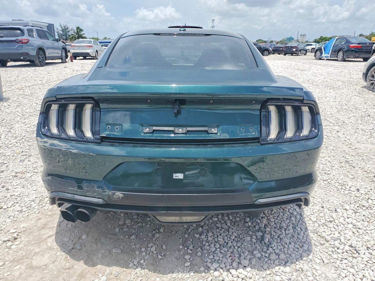 2019 Ford Mustang Bullitt - zdjęcie 6