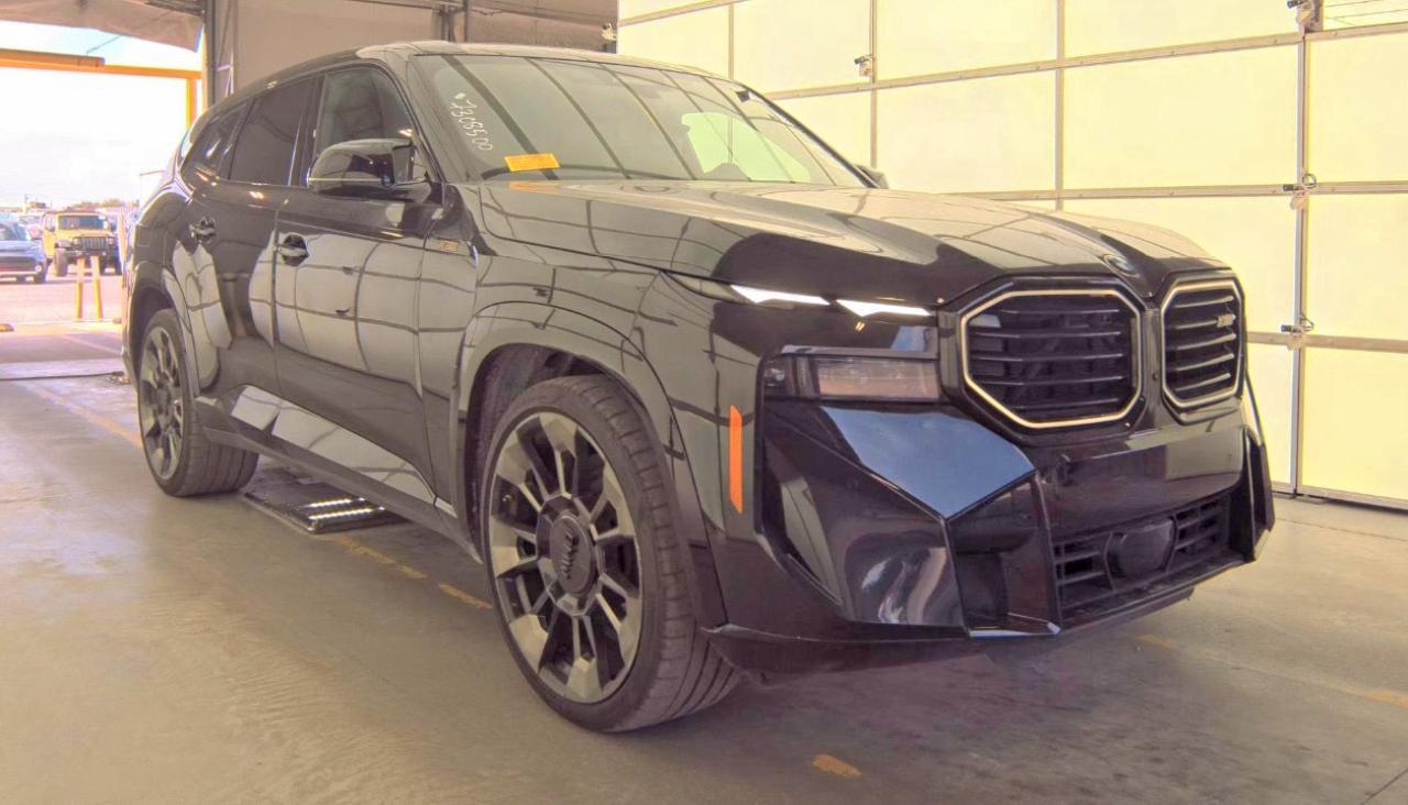 2023 BMW XM