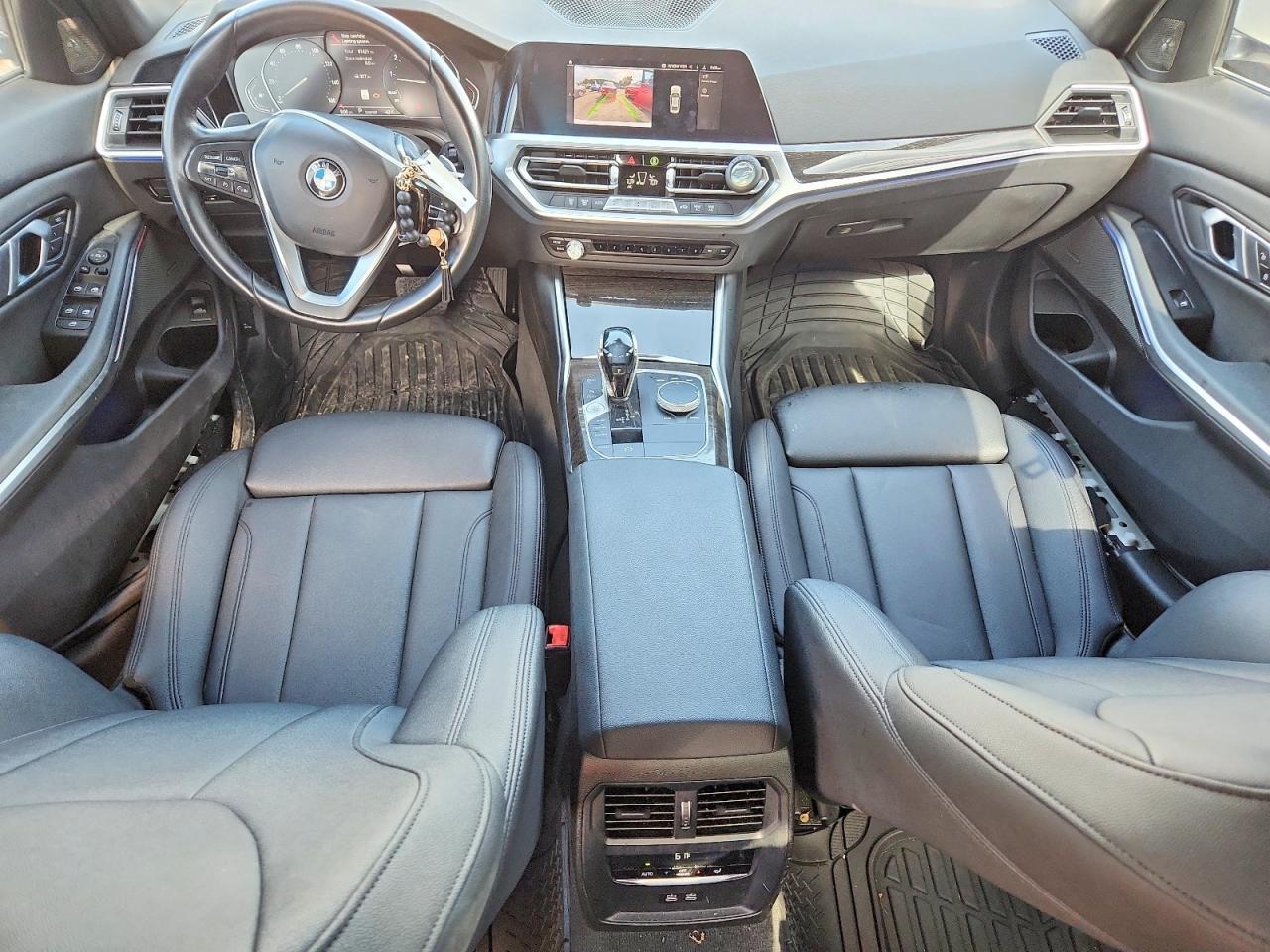 2021 BMW 330I - zdjęcie 8
