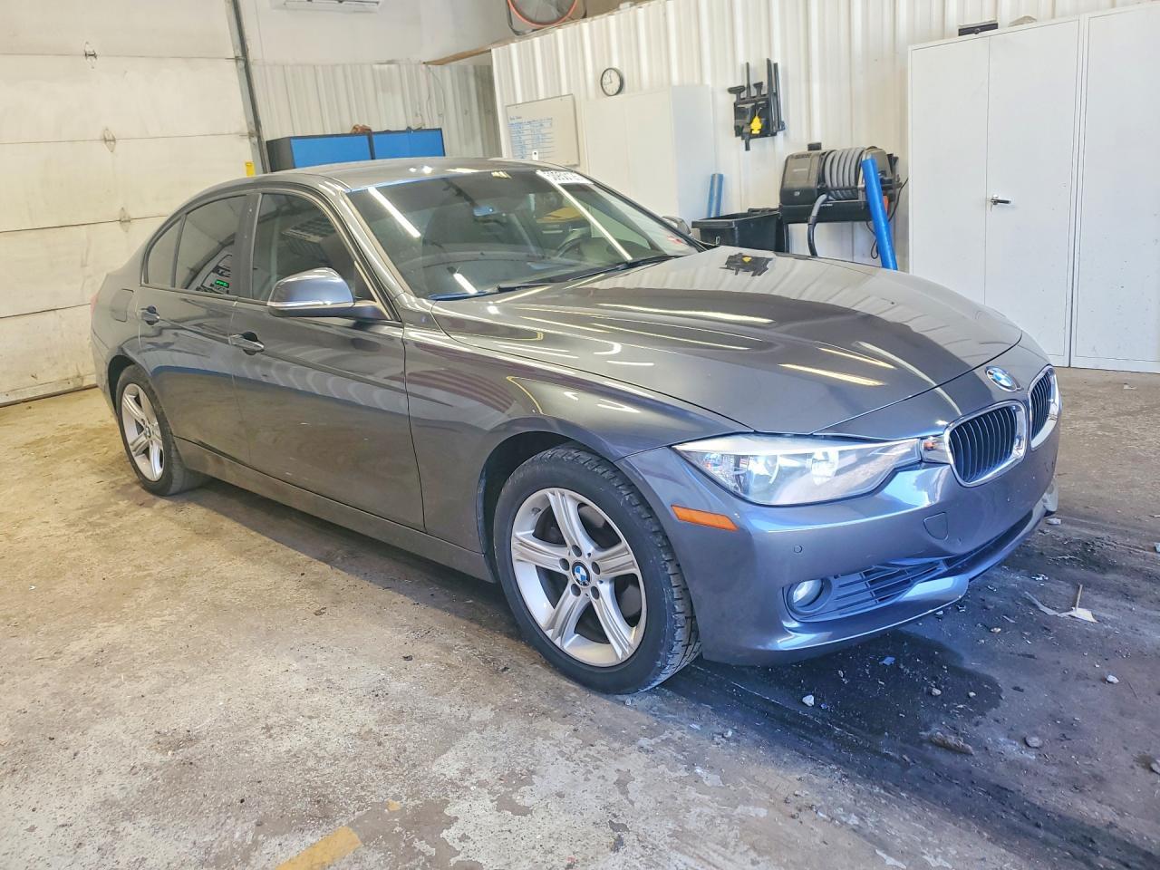 2014 BMW Seria 3 328i - zdjęcie 4