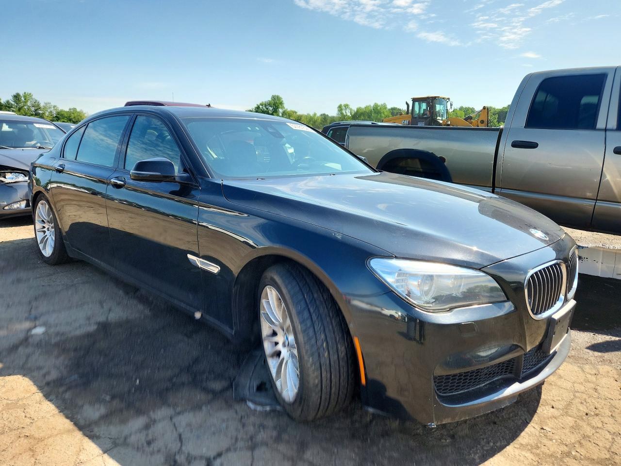 2013 BMW 750 Lxi - zdjęcie 4