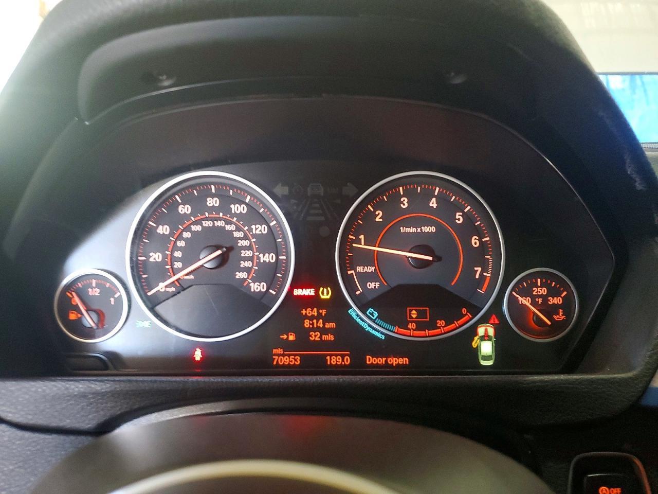 2013 BMW 335 Xi - zdjęcie 9
