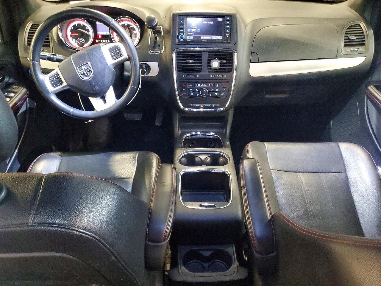 2017 Dodge Grand Caravan Gt - zdjęcie 8