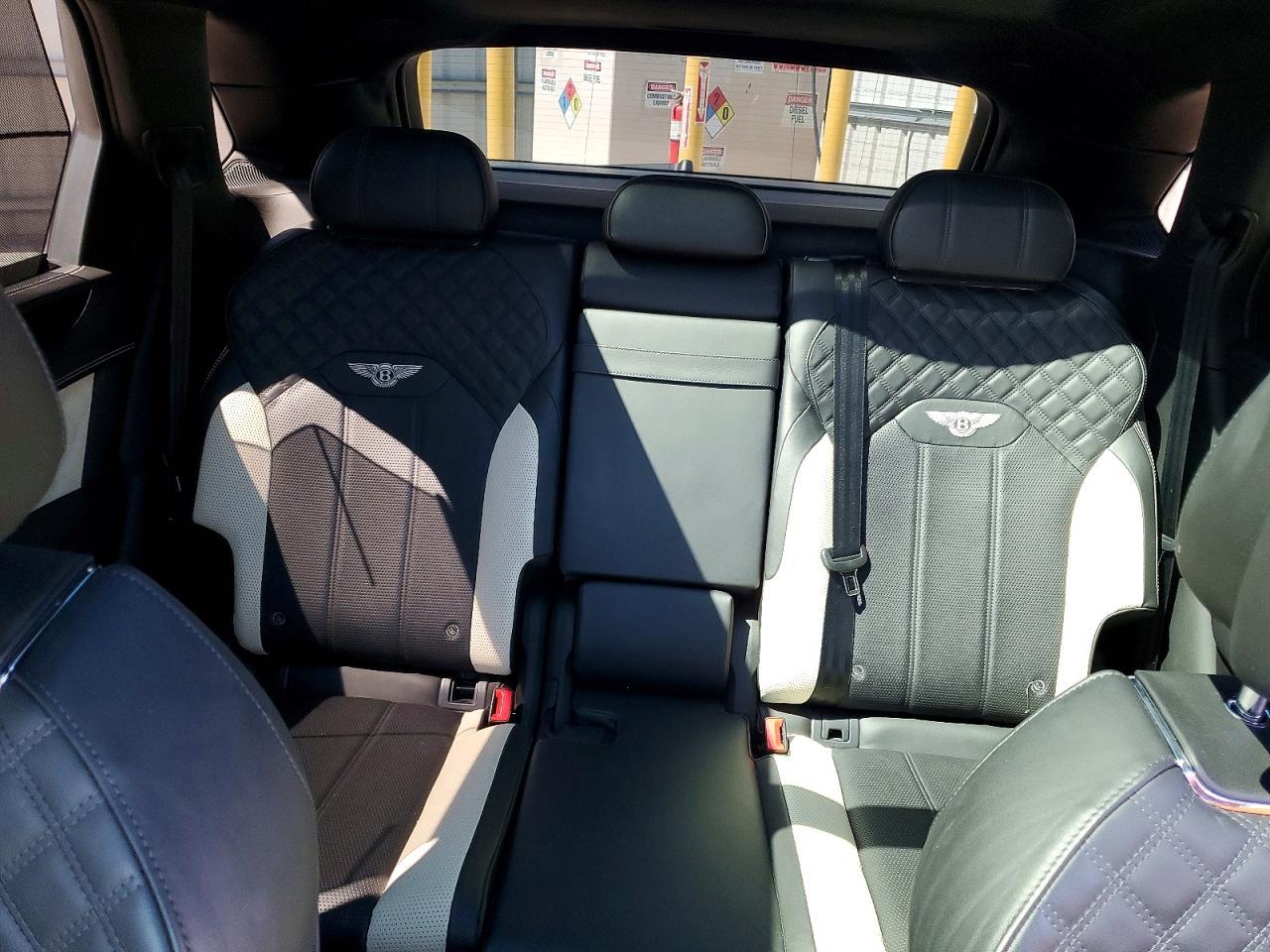 2022 Bentley Bentayga - zdjęcie 10