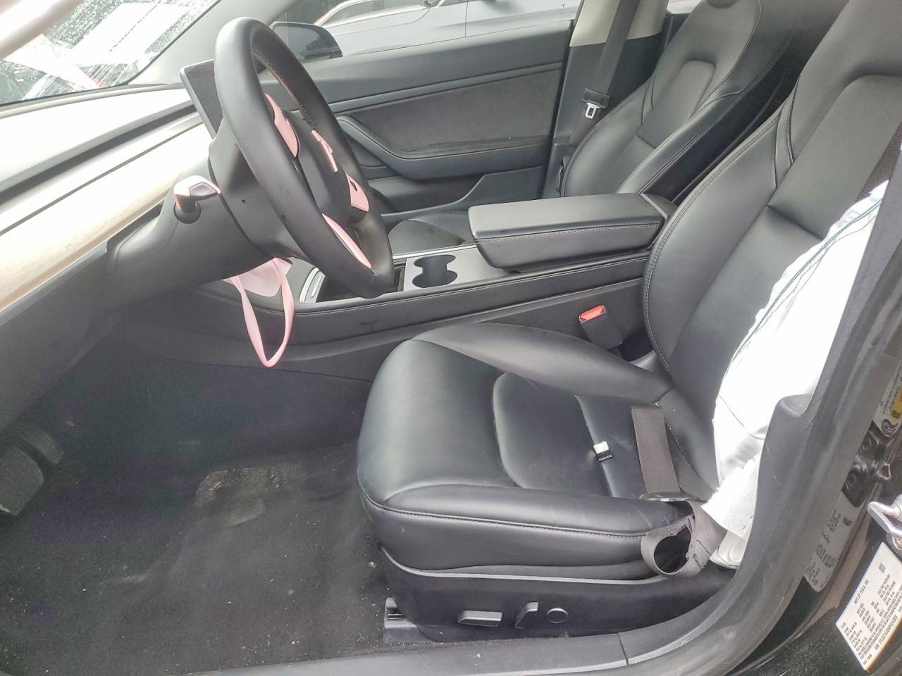 2021 Tesla Model 3 - zdjęcie 7