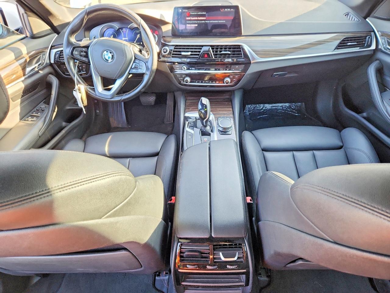 2018 BMW 530E - zdjęcie 8