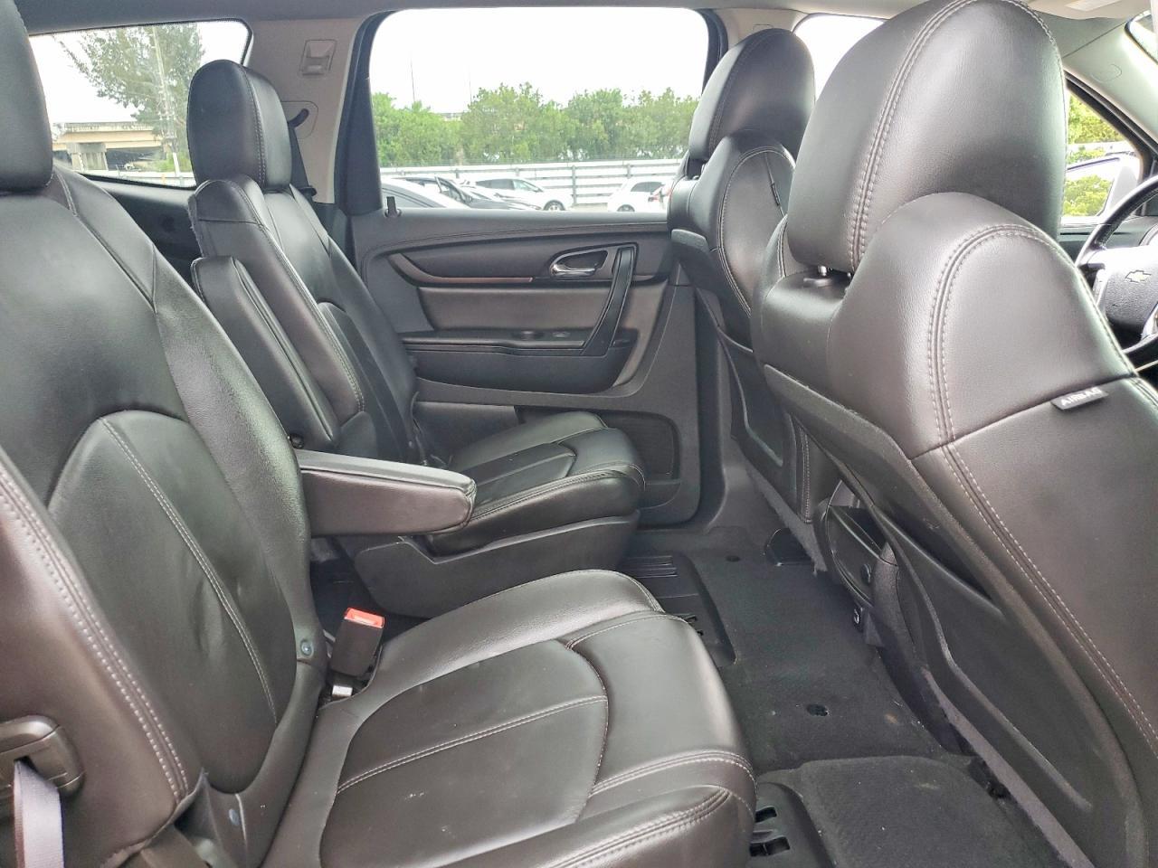2016 Chevrolet Traverse Lt - zdjęcie 10