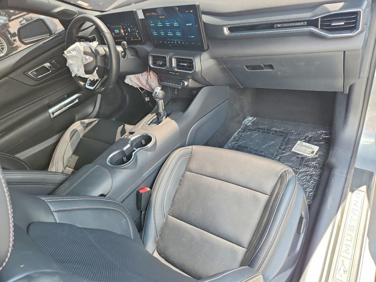 2026 Ford Mustang - zdjęcie 8