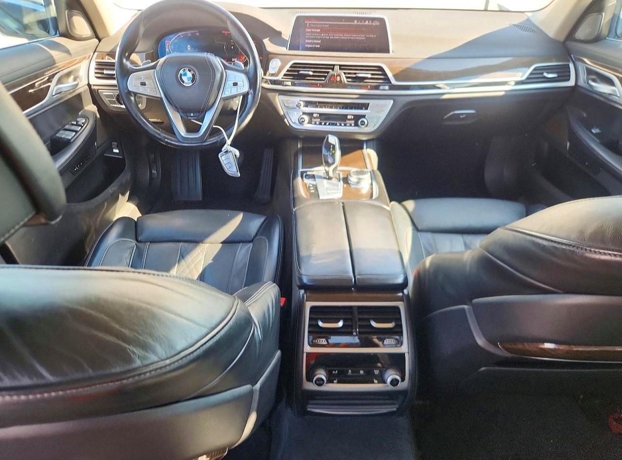 2020 BMW 740 I - zdjęcie 8