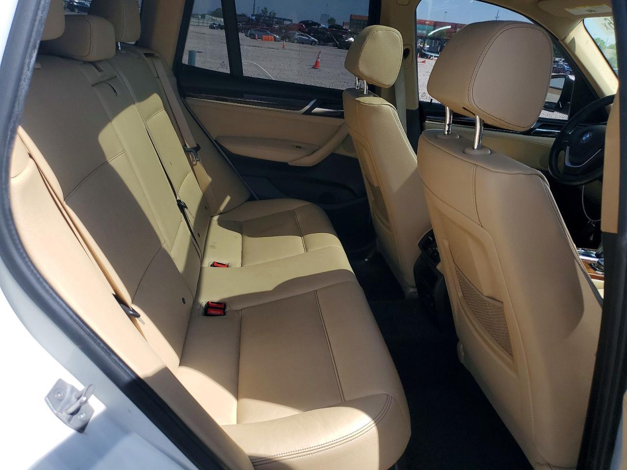 2016 BMW X3 xDrive28I - zdjęcie 11