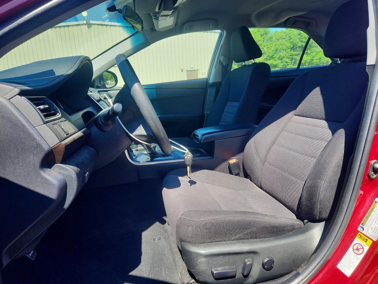 2017 Toyota Camry Le - zdjęcie 7